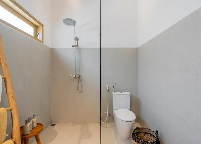 Villa Sunset Bamboo - 3br In Kerobokan