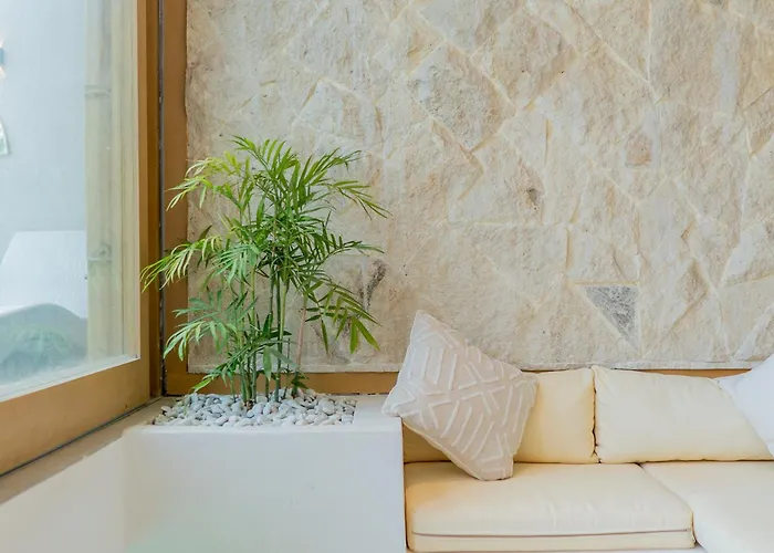 Sunset Bamboo - 3br In Villa Kerobokan